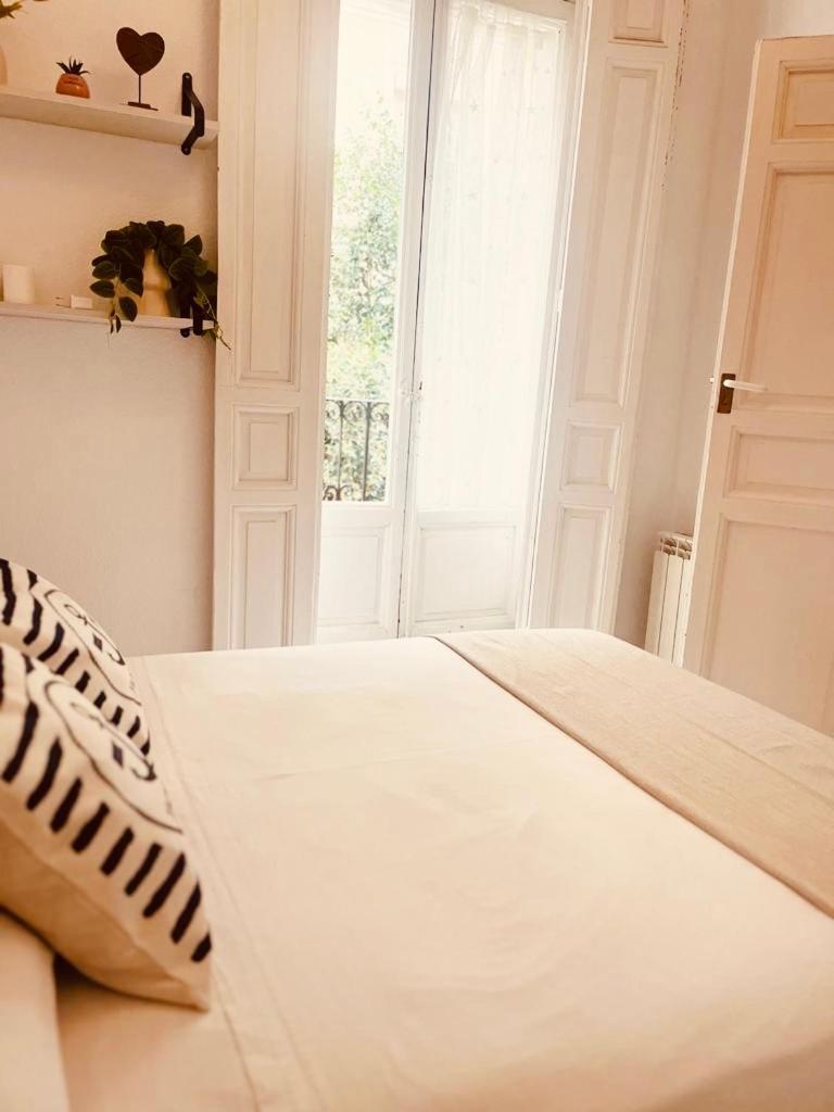 Alojamiento En Centro De Madrid Apartment ภายนอก รูปภาพ